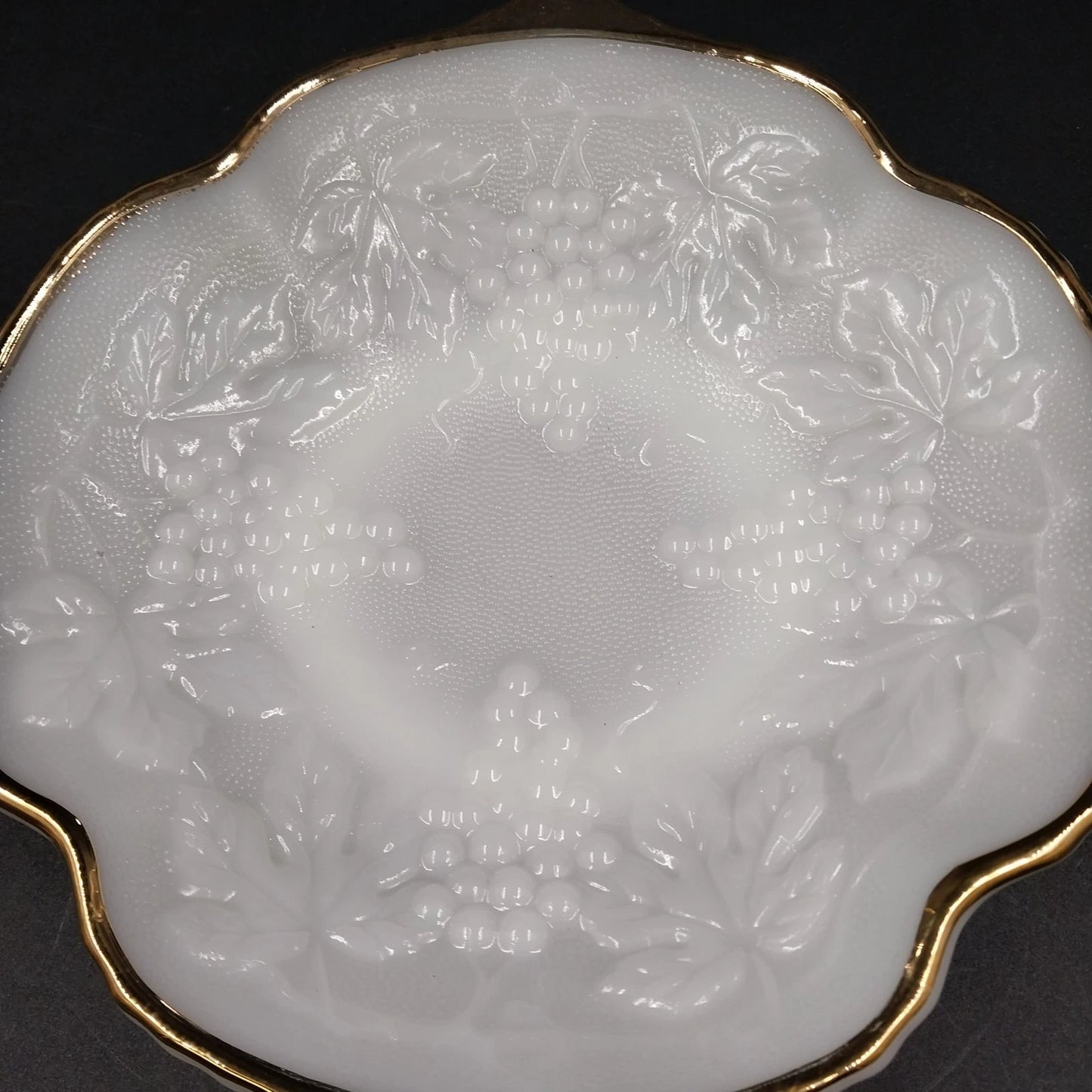 Anchor Hocking Milk Glass Serving Bowl Raised Grape & Leaf Motif Gold Trim 8.5"