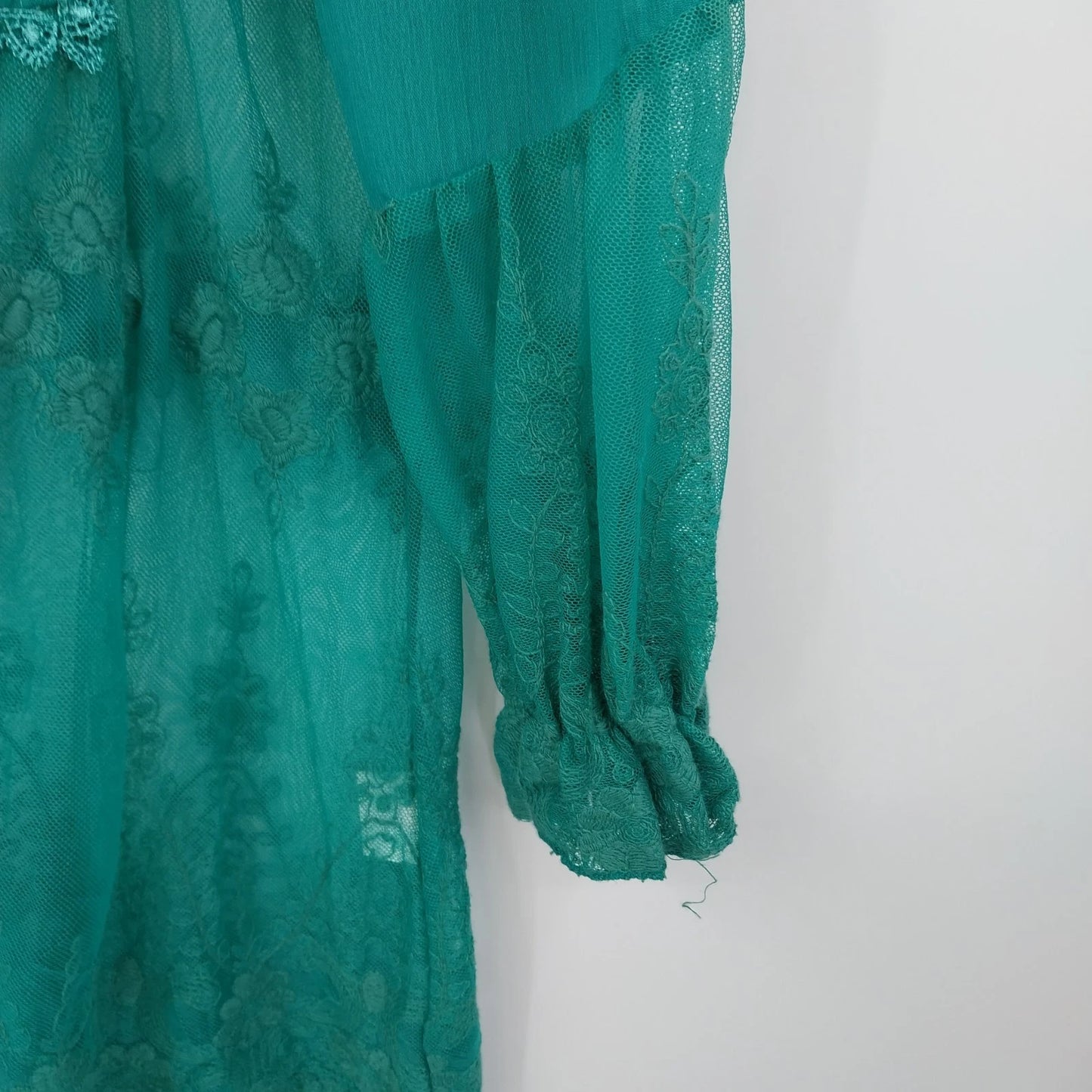 Zacin Women's Green Lace Mesh Tunic Blouse Long Sleeve Lined Top Size Large