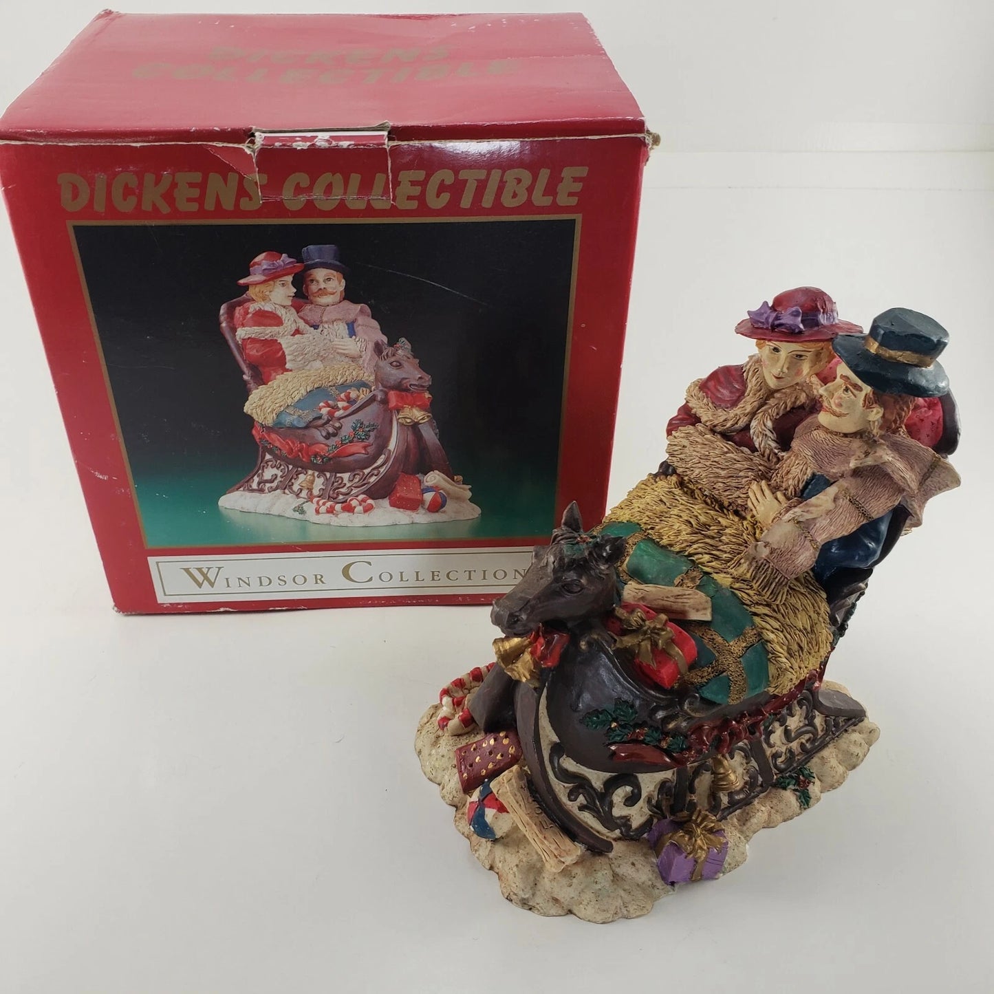 Dickens Collectible Couple Horse-Drawn Sleigh Windsor Collection w Box 24881 Vtg