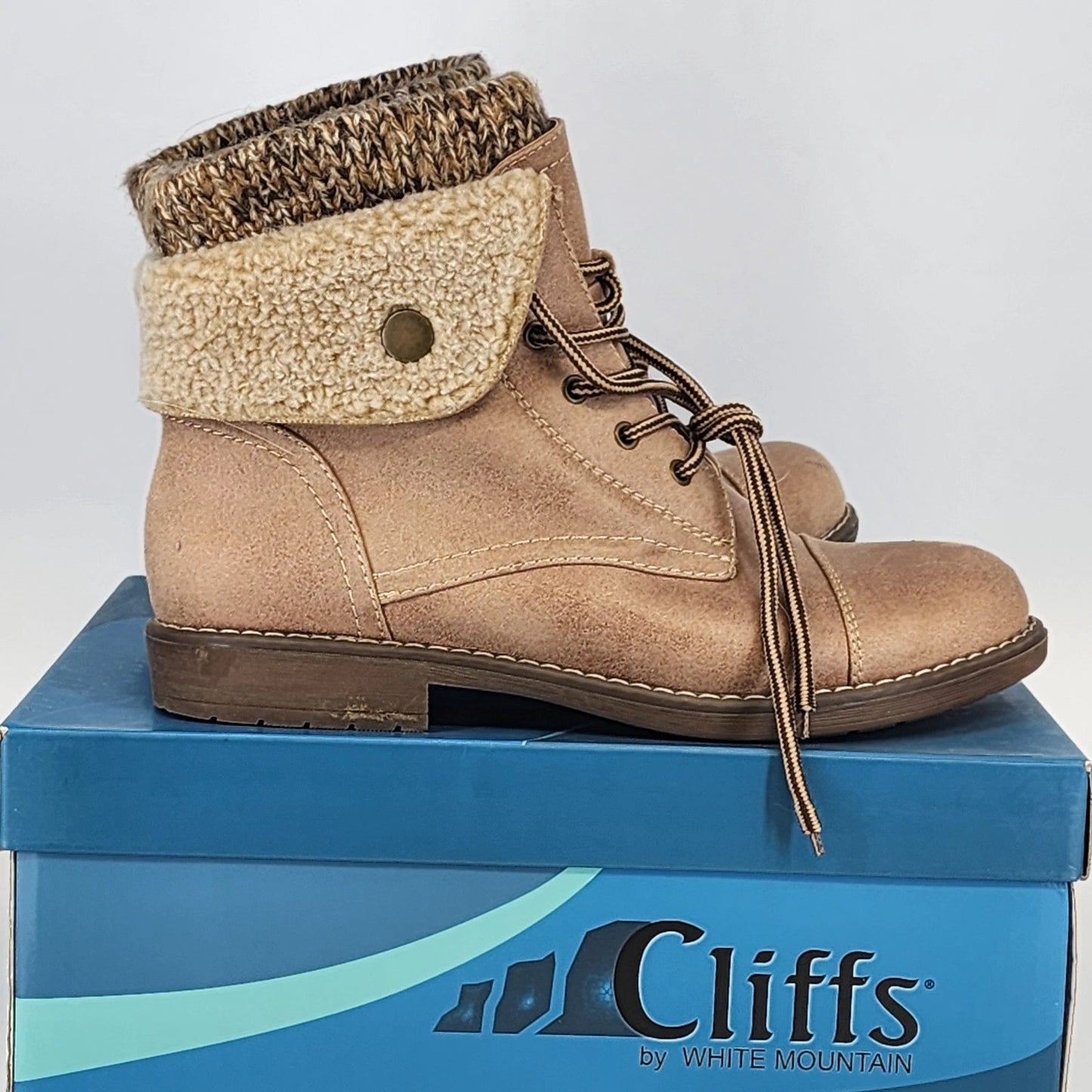 Cliffs by White Mountain Duena Tan Hiker Booties Womens 8M