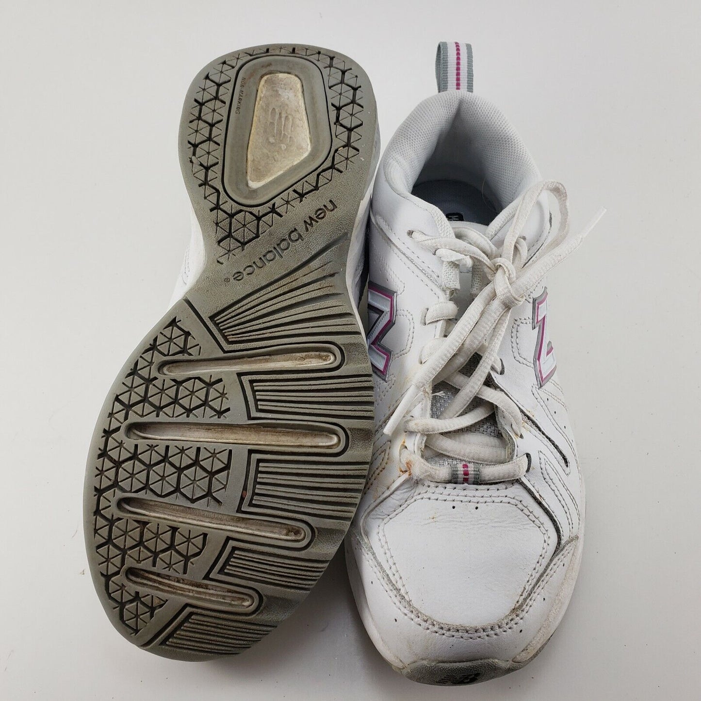 NEW BALANCE 619 Women's White Athletic Walking Training Shoes WX619WP Size 6