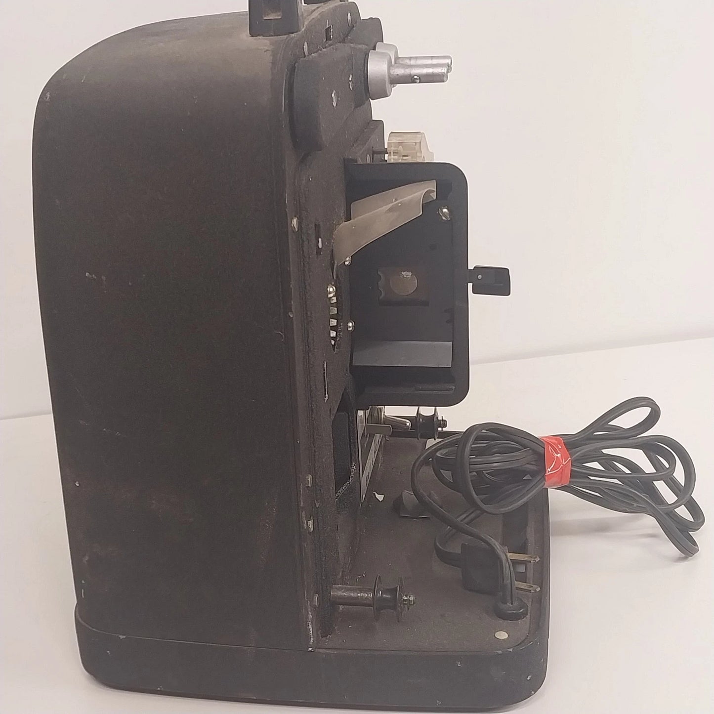 Bell & Howell Model 256-AB Autoload 8mm Movie Projector Vintage Needs New Bulb