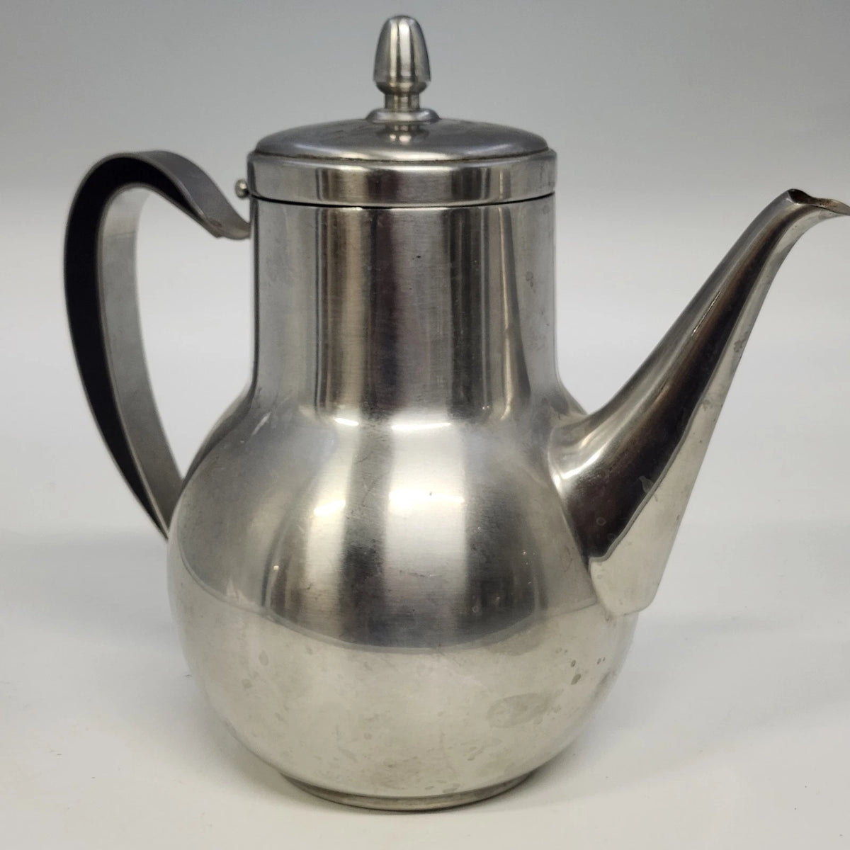 Oneida 18/8 Stainless Steel Tea Coffee Server 8" Hinged Lid Curved Spout Handle