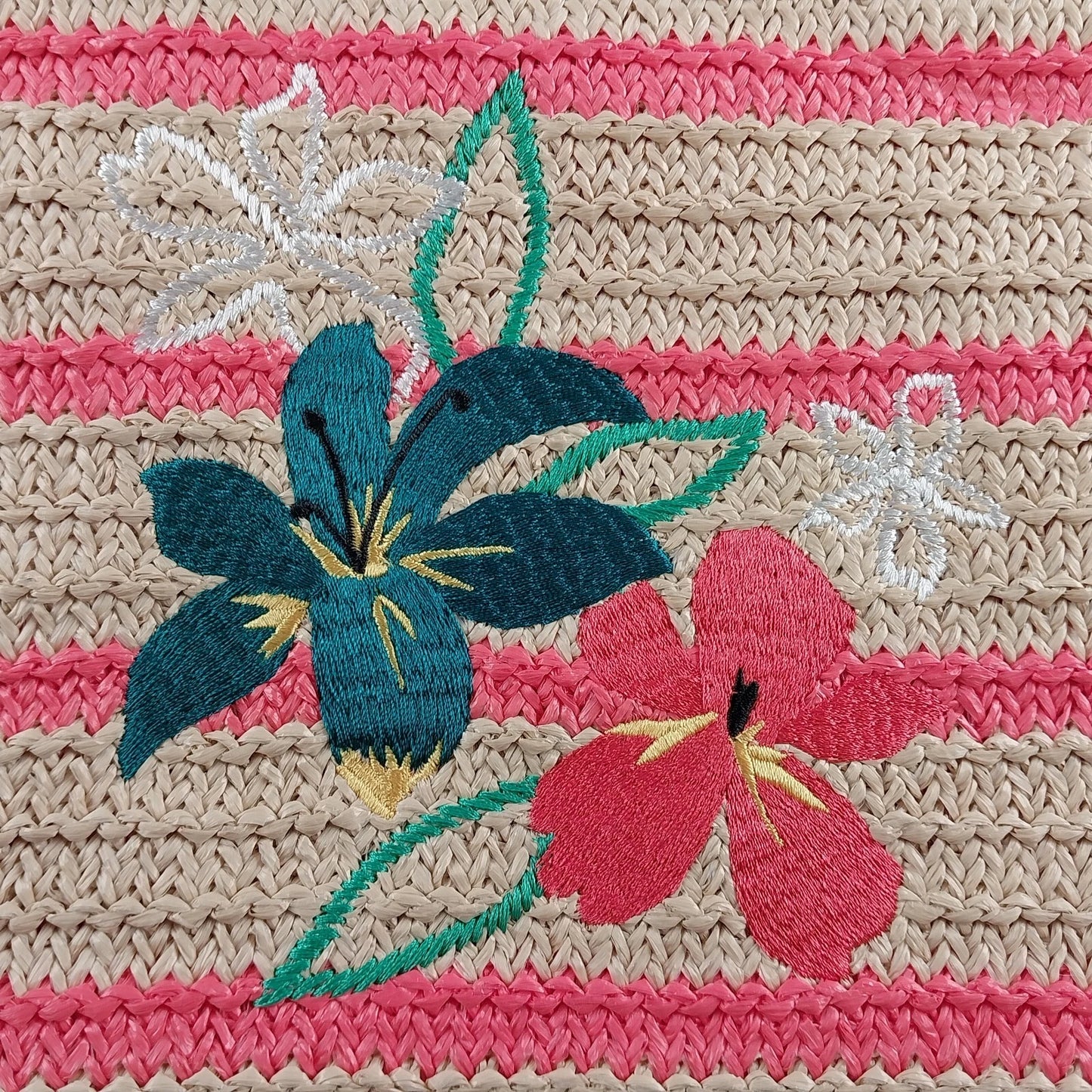 Vera Bradley Coral Straw Wristlet Rain Forest Lily Zip Pouch 10x7 Cosmetic Bag