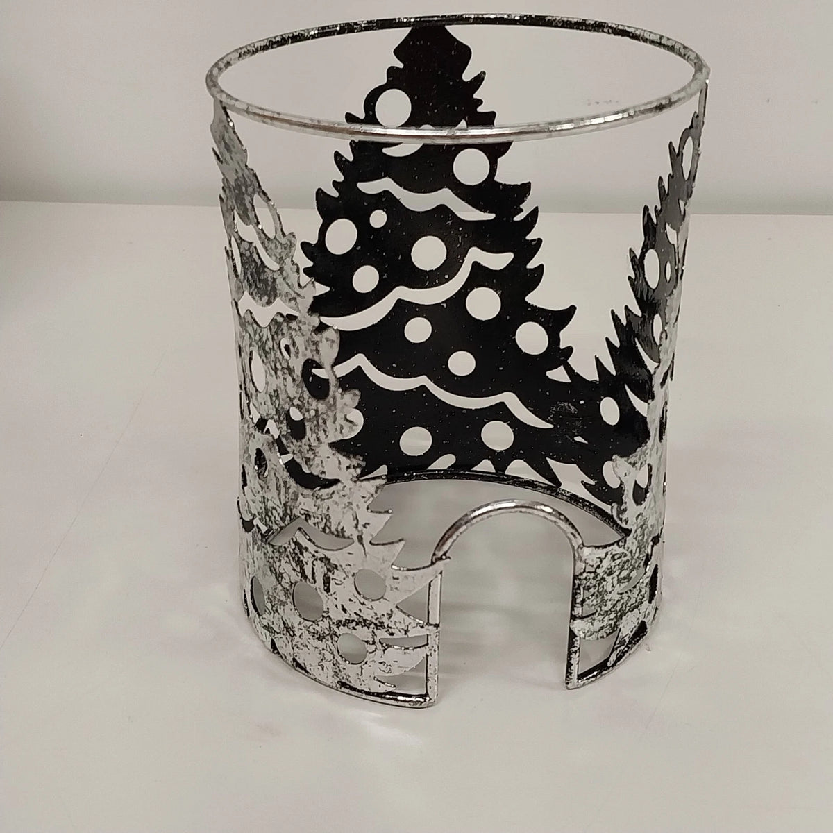 Scentsy O Christmas Tree Mini Warmer Silver Metal Openwork Holiday Boxed