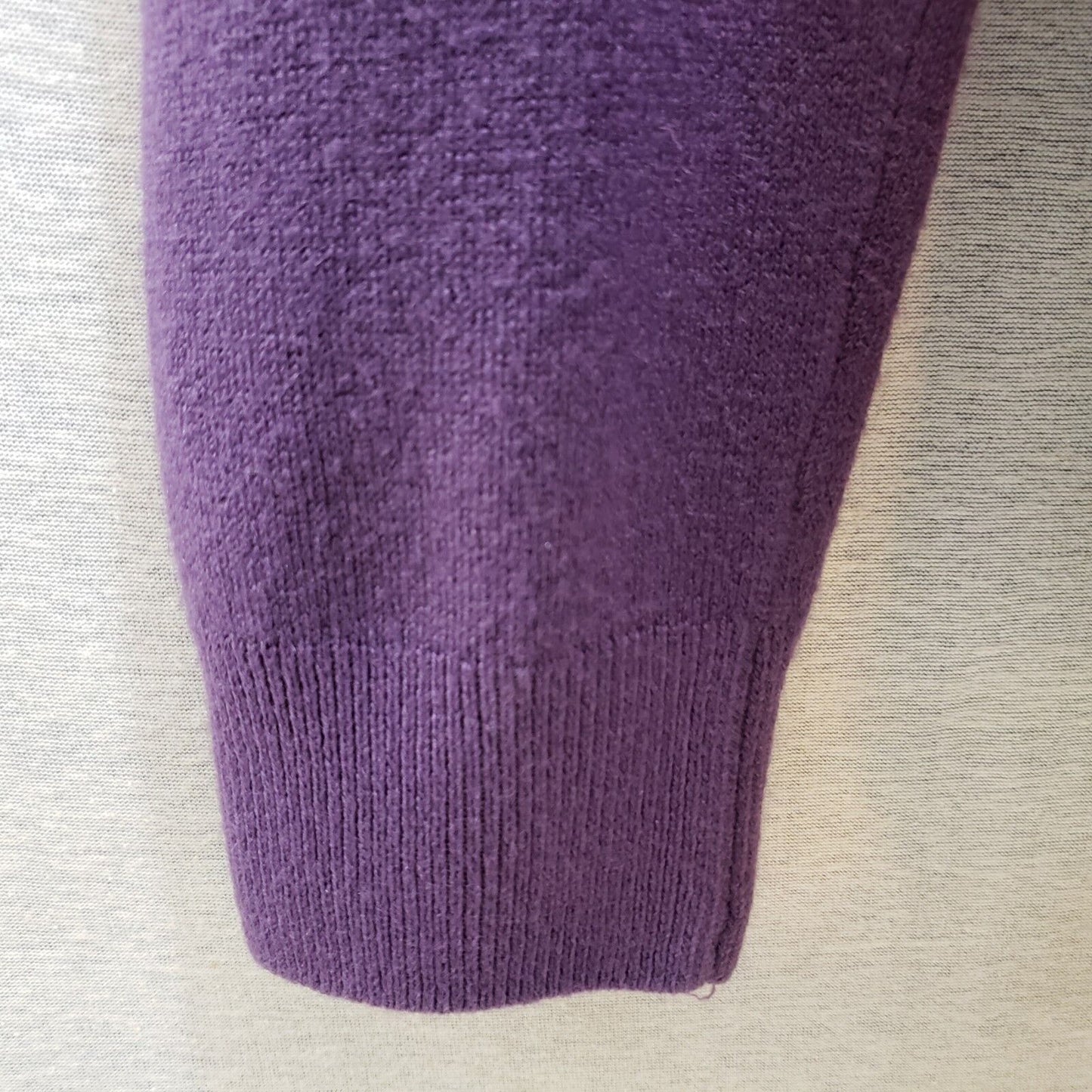 The Tog Shop Women's Large Purple 100% Acrylic Turtleneck Knit Pullover Top
