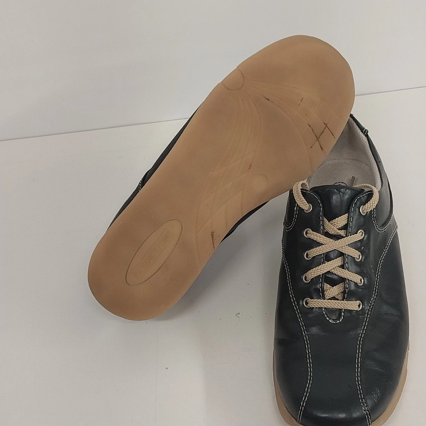 Predictions Black Leather Sneakers Womens Size 8 Beige Lace Shoes
