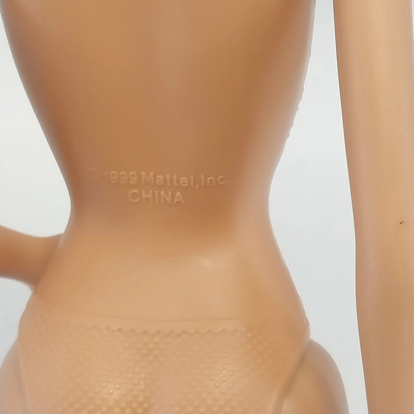 Mattel Barbie Doll Blonde Ponytail Bendable Knees 1998 1999