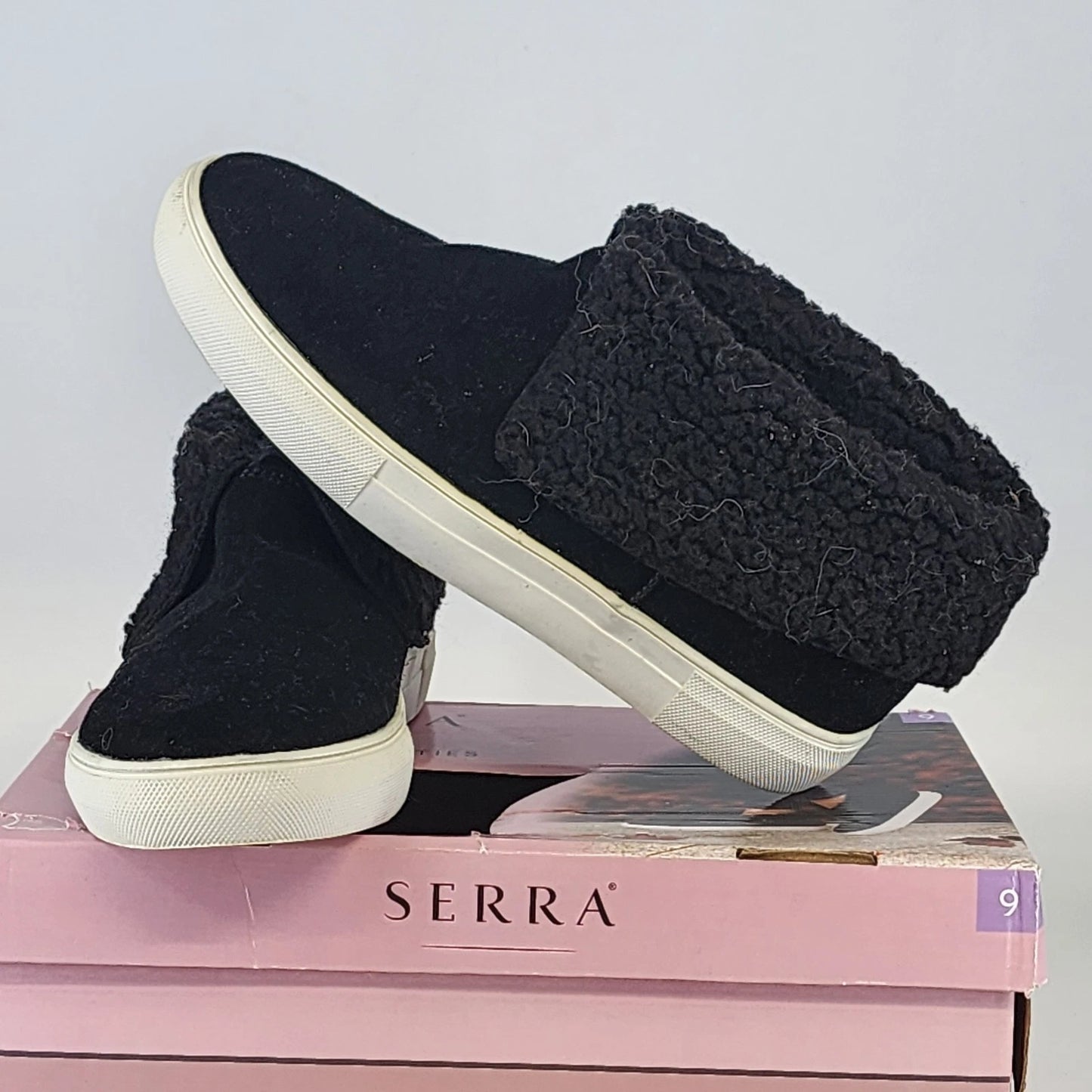 Serra Black Suede Sneaker Booties Women’s 9 Faux Fur Lined Casual Shoes