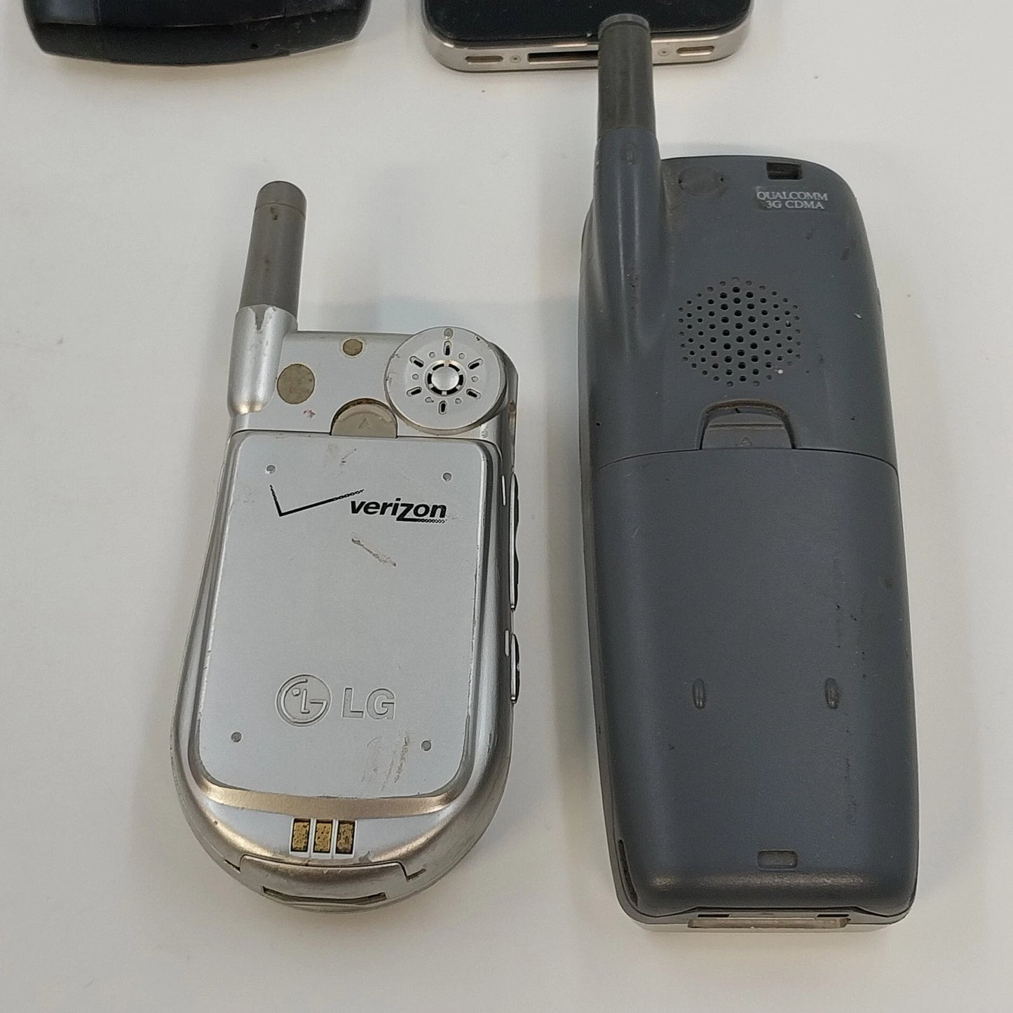 Apple Nokia BlackBerry LG Sanyo 6 Cell Phone Lot Parts Repair Chargers Vintage