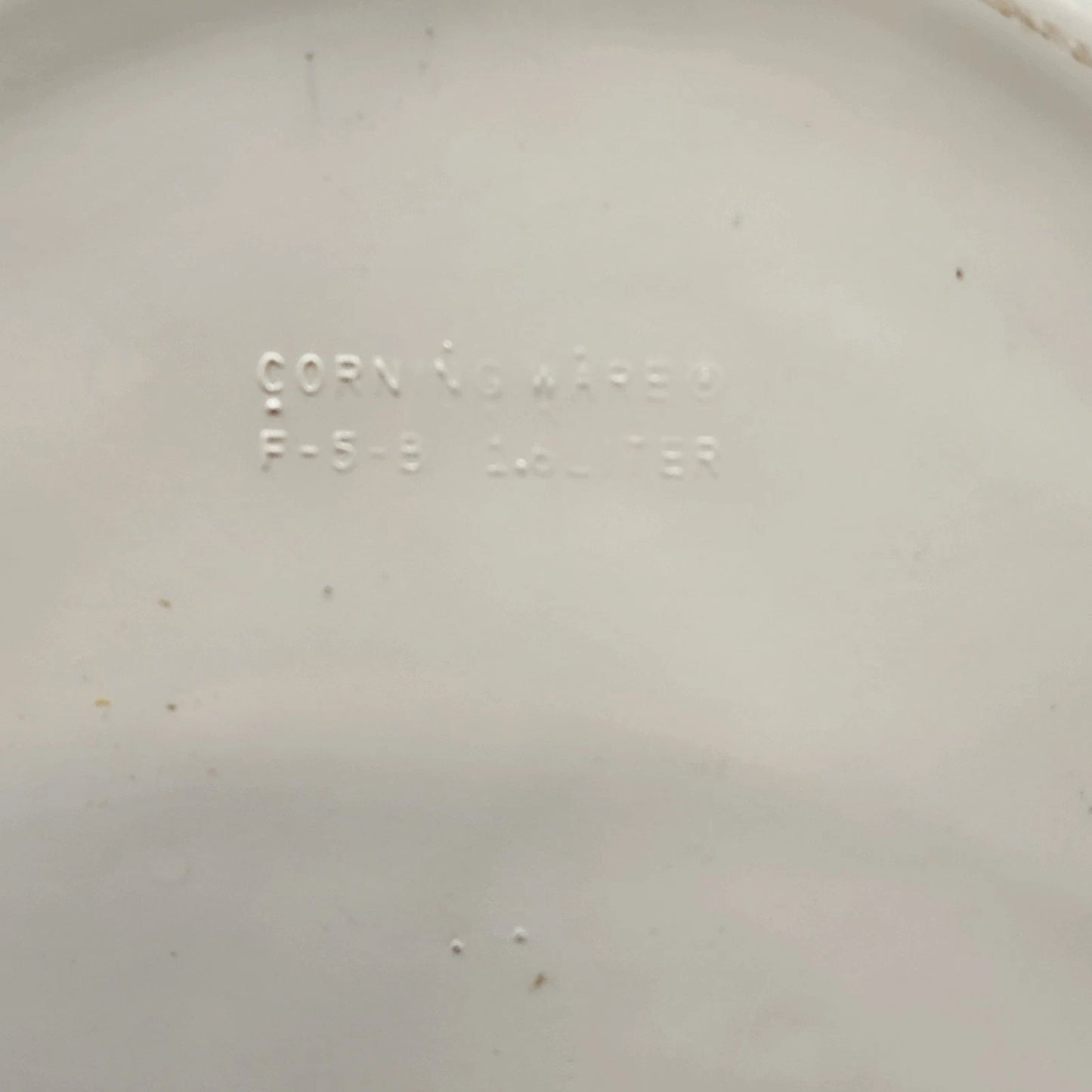 Corning Ware Round Casserole Dish French White F5B 1.5 Quart Soufflé Stoneware