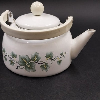Corelle Coordinates Pattern Callaway Ivy Style Tea Kettle White Enamel Ivy Leave