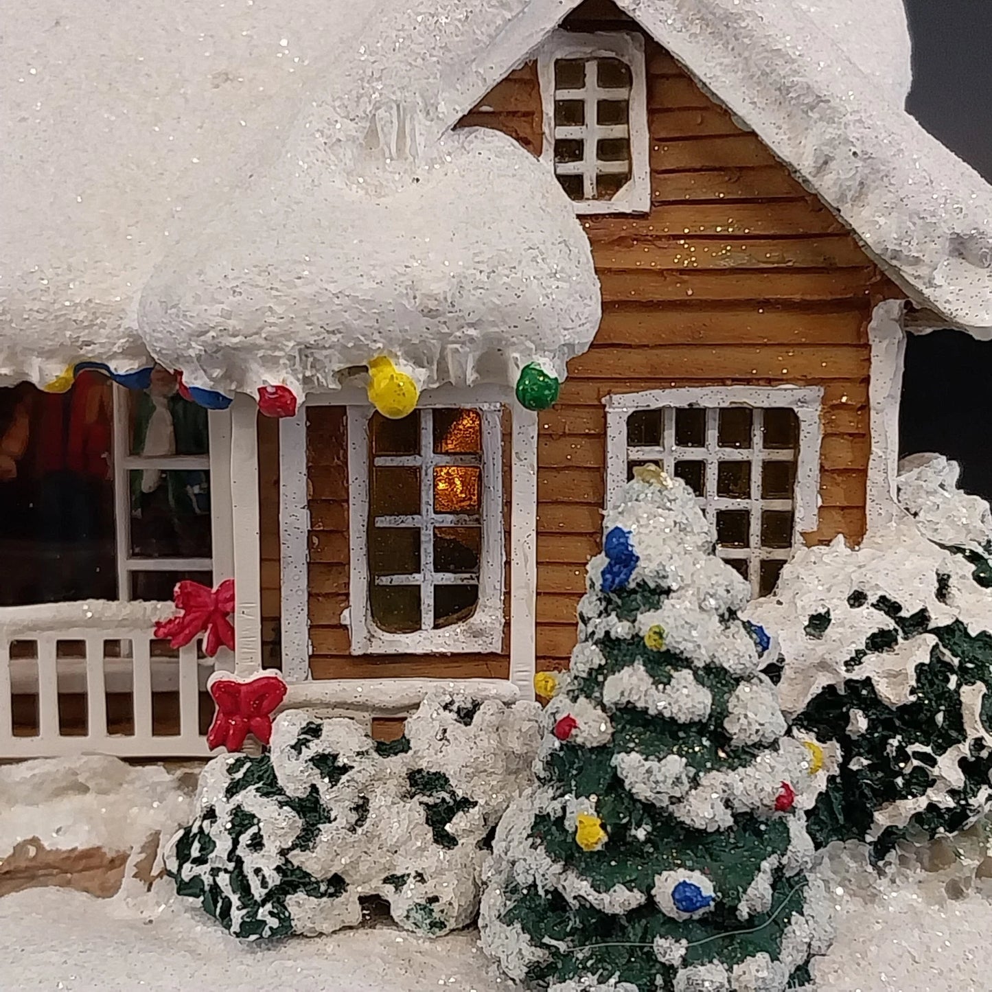 Thomas Kinkade Childhood Home Lighted Christmas Cottage