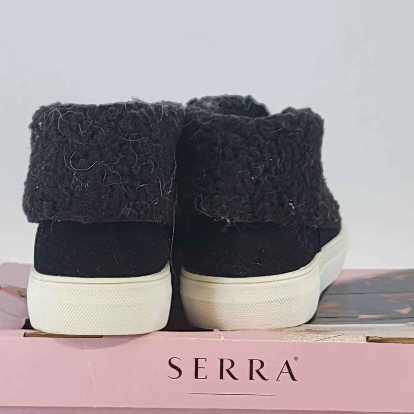 Serra Black Suede Sneaker Booties Women’s 9 Faux Fur Lined Casual Shoes