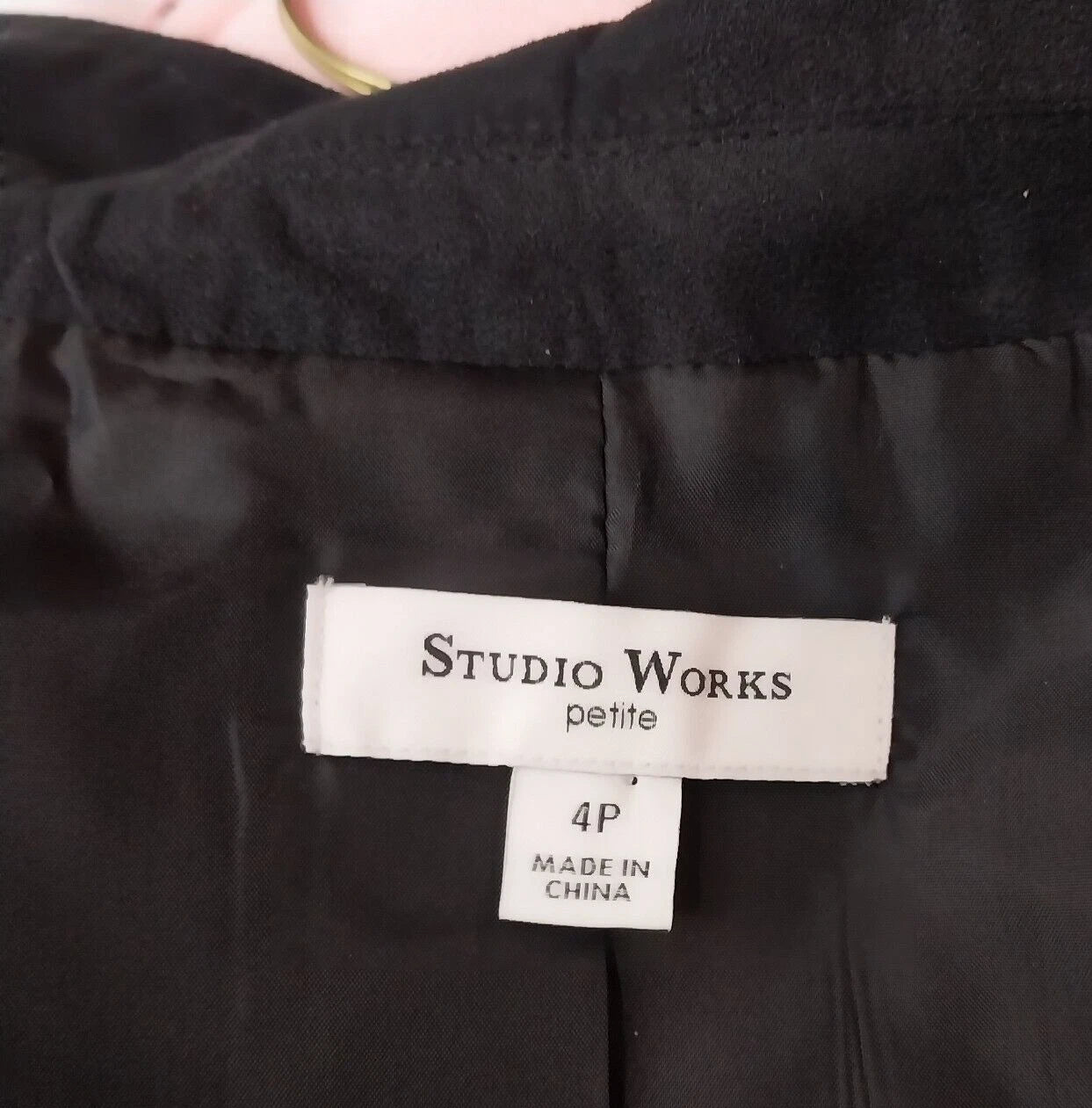 Studio Works Women’s Black Zip Jacket Size 4P Lightweight Notched Collar Petite