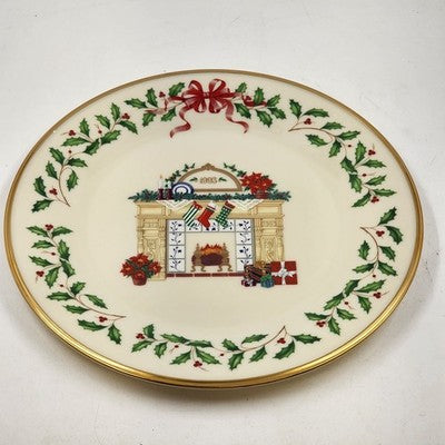 Lenox 1993 Annual Collector Christmas Plate 3rd in Series Signed Fireplace Image
