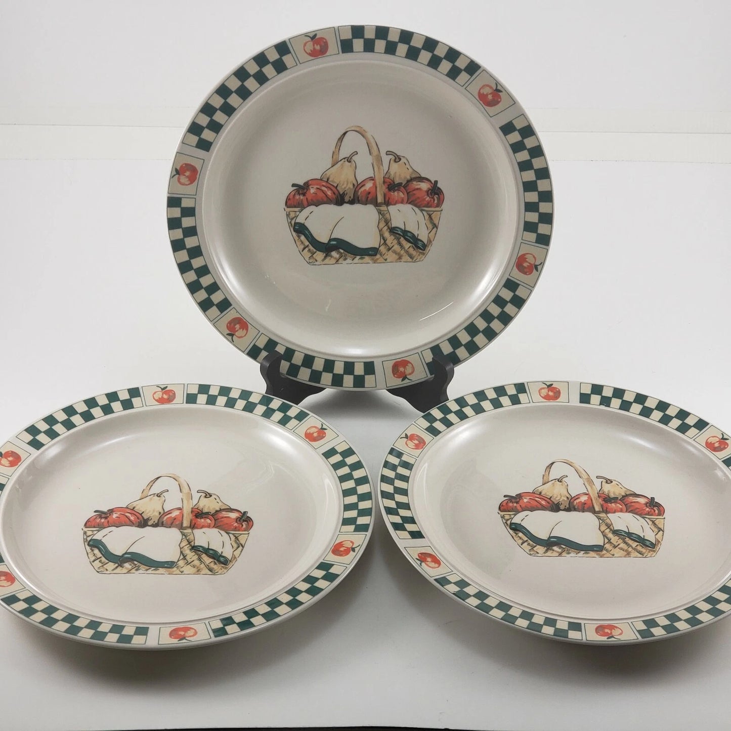 3 Gibson Welcome Home Dinner Plates 10.25" Stoneware Fruit Basket Green Rim