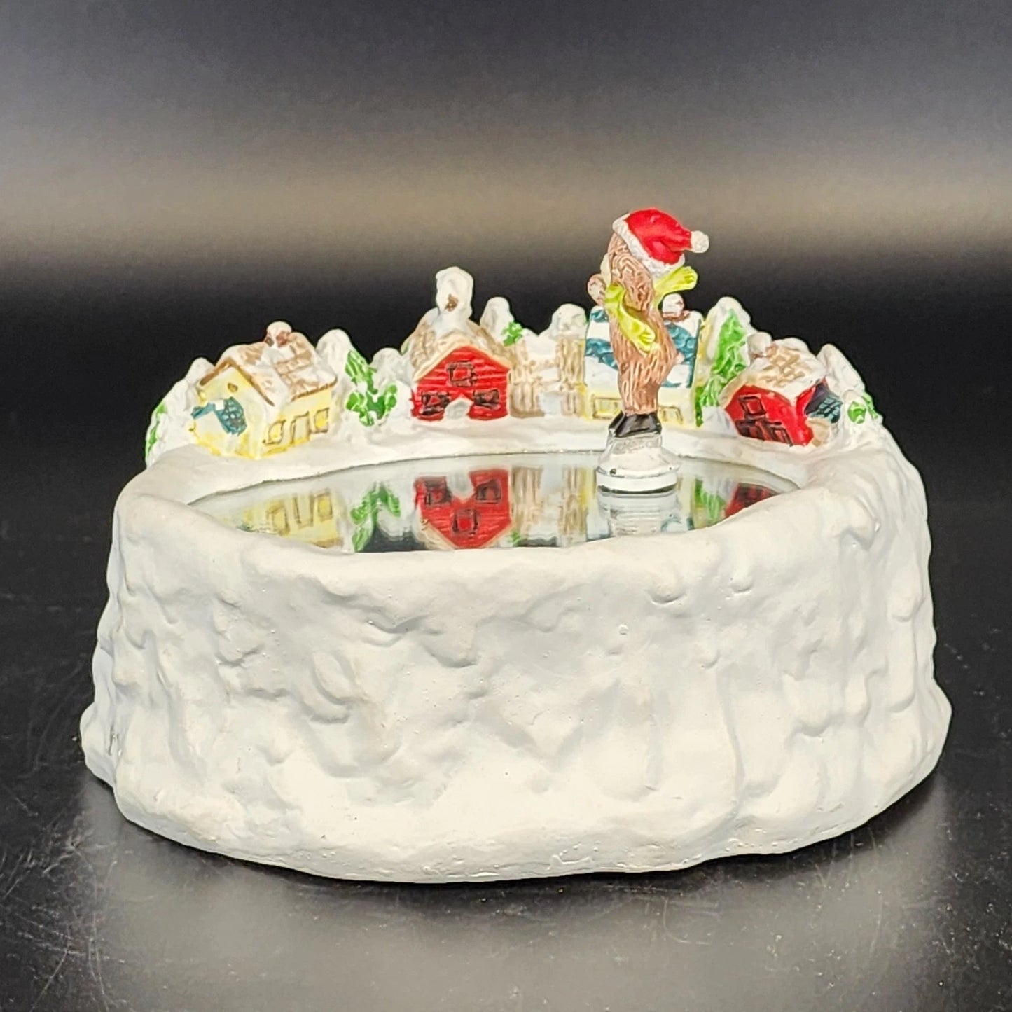 Christmas Around the World Skating Bear Music Box Wind Up Animated 6" House of Lloyd