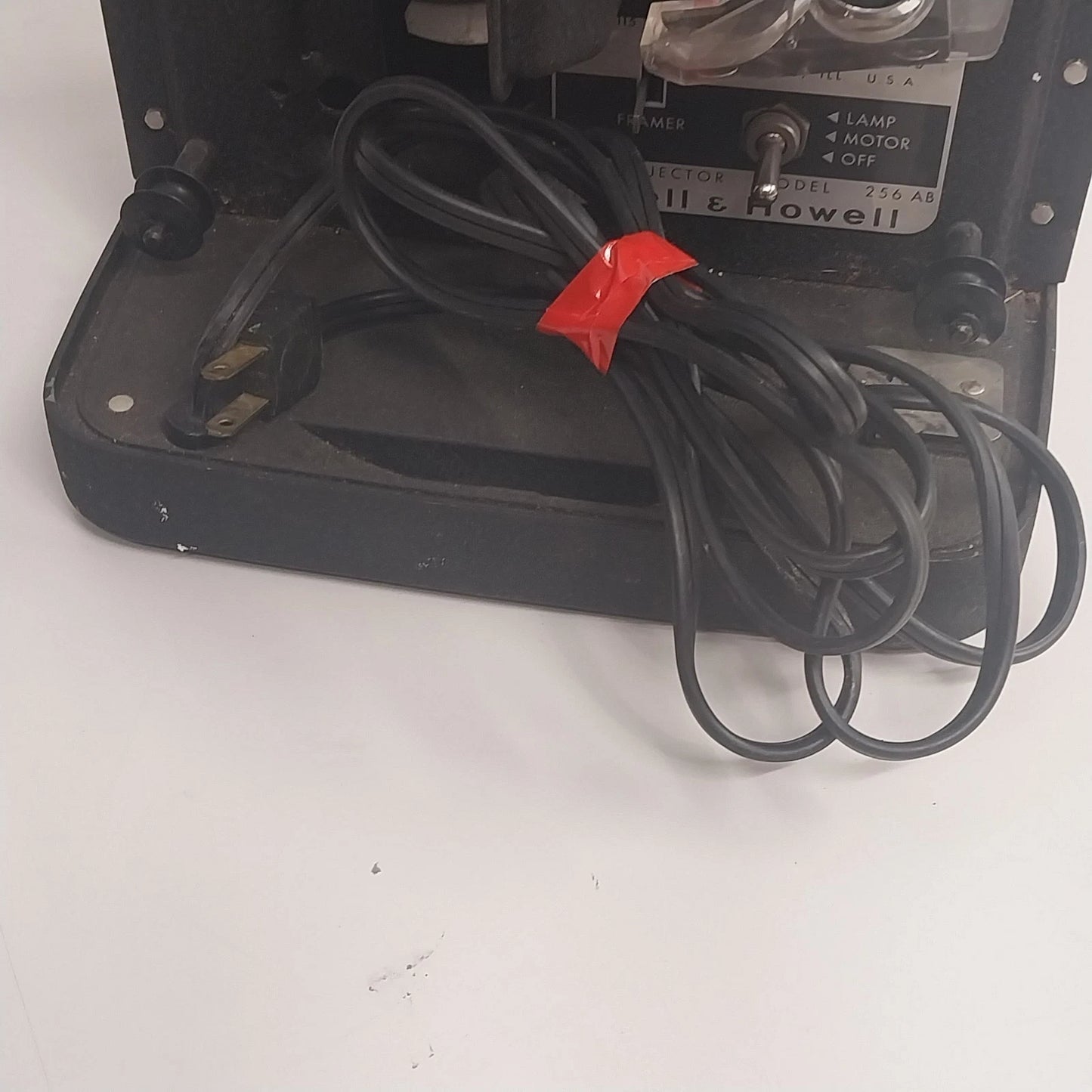 Bell & Howell Model 256-AB Autoload 8mm Movie Projector Vintage Needs New Bulb