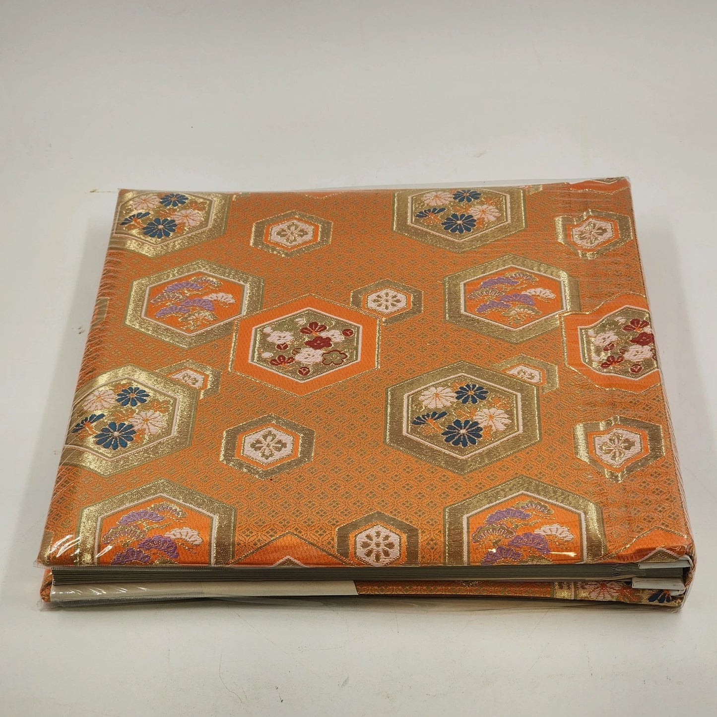 Japanese Nishijin-ori Fabric Photo Album Red Gold Silk Metallic Brocade NEW