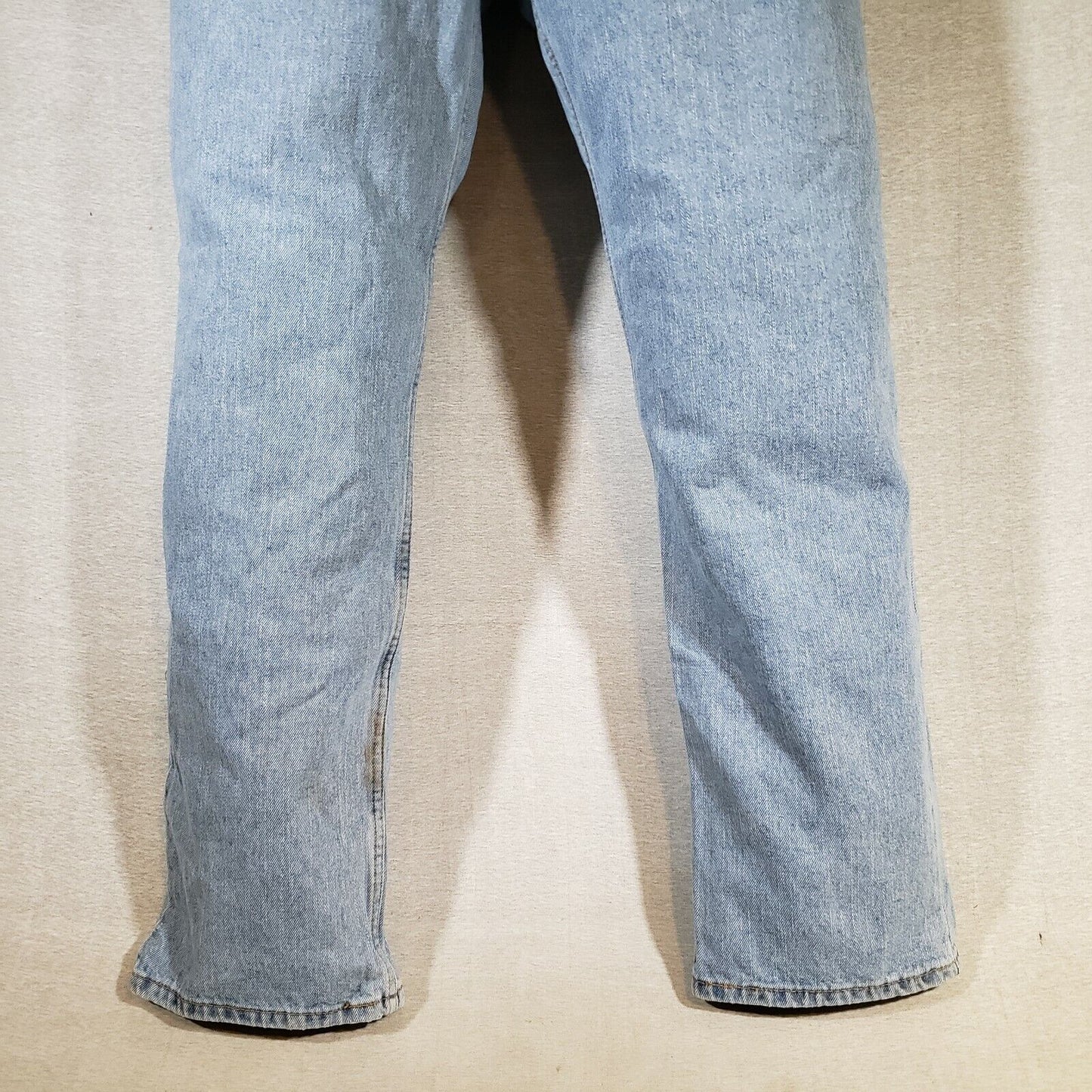 Levi's 550 Relaxed Tapered Light Wash Jeans Mens 40x32 Denim