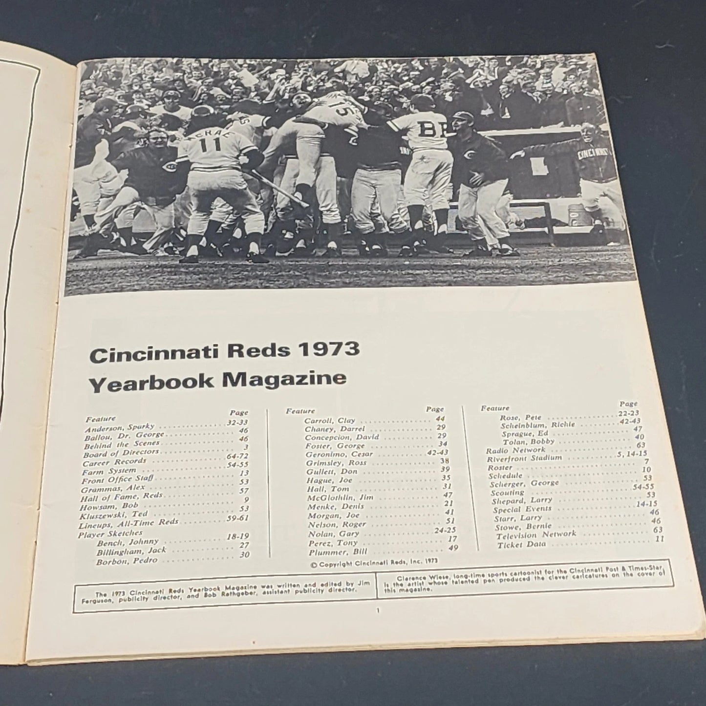 Cincinnati Reds 1973 Yearbook Johnny Bench MLB Baseball Magazine Vintage