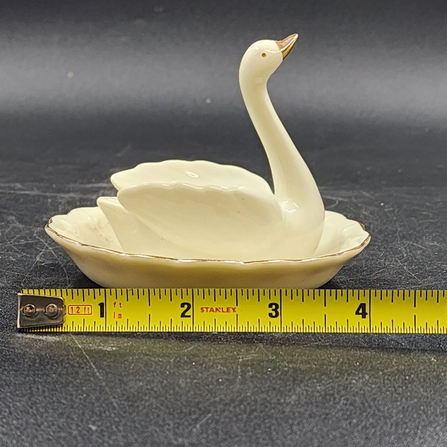 Swan Porcelain Trinket Ornament Dish Ring Holder Cream Gold Accent 4.25" x 3.5"h