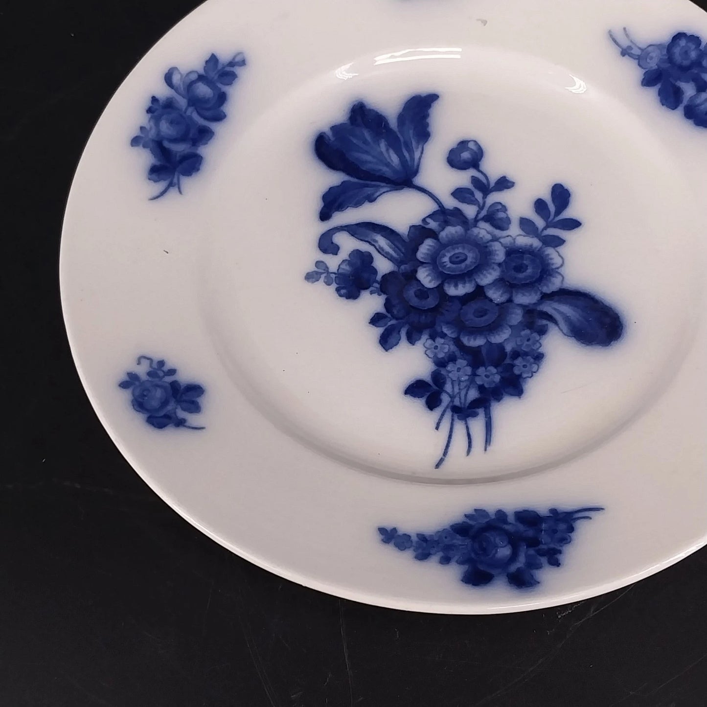 Villeroy & Boch Mettlach Blue Rose Luncheon Plate 8.25" Germany Vtg Porcelain