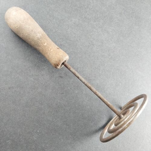 Spiral Metal Masher Wisk Round Flat Vintage Metal Wood Handle Ricer Kitchen