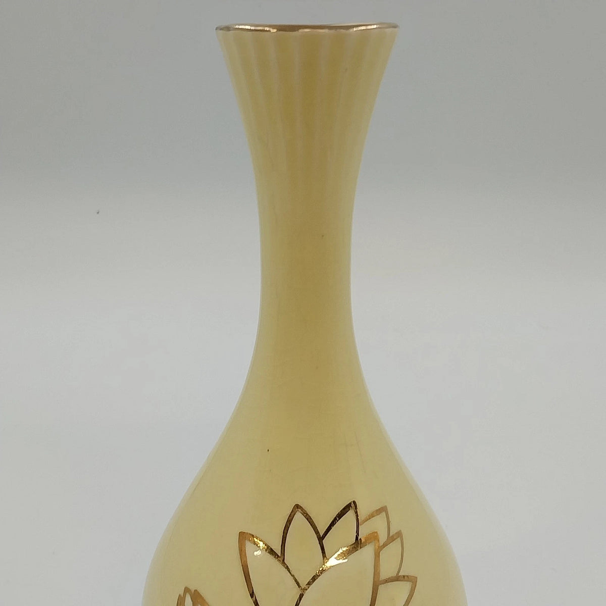 Golden Ware Bud Vase 22K Gold Lotus Floral Yellow Ceramic 9" Vtg Fluted Crazed