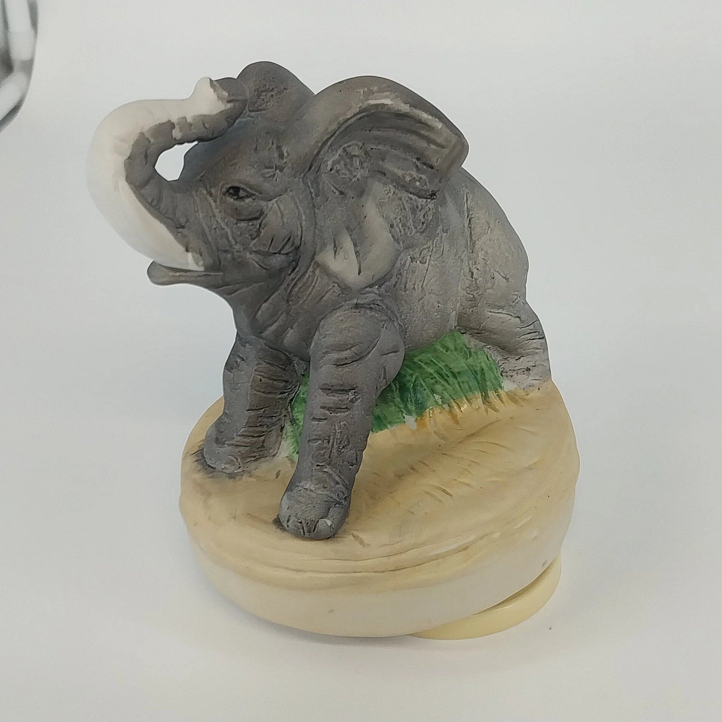 Prince Albert Products Elephant Music Box Born Free Gray Ceramic Figurine Vtg