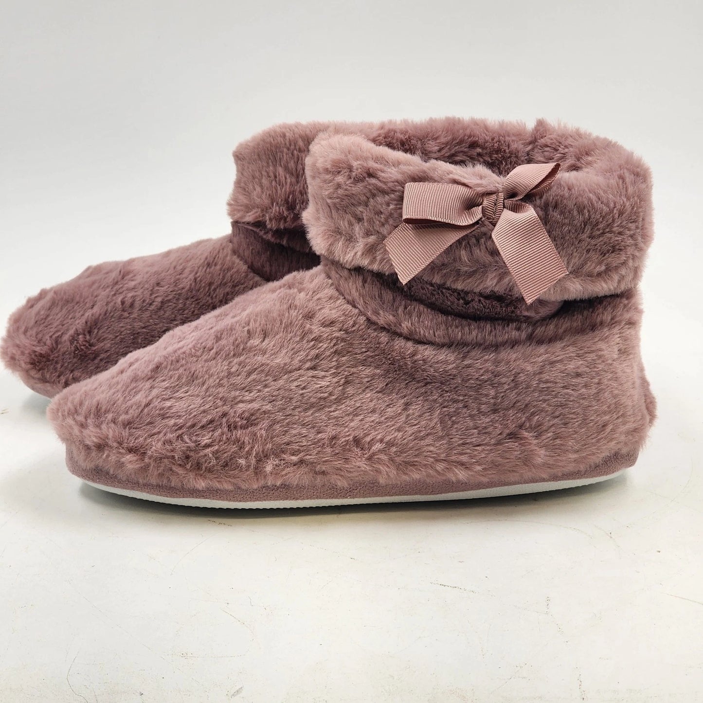 Faux Fur Slippers Pull-On Bootie Women's Dirty Pink Size Medium 7-8 with Ribbon