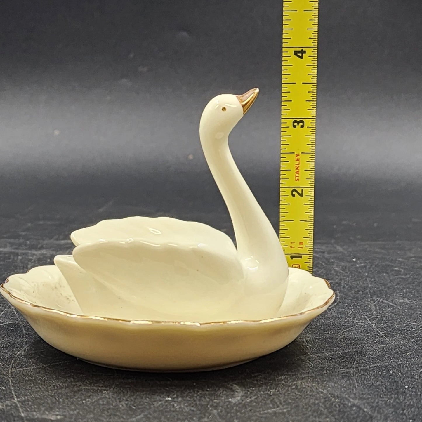Swan Porcelain Trinket Ornament Dish Ring Holder Cream Gold Accent 4.25" x 3.5"h