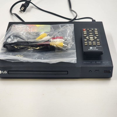 LG DP132 DVD Player w USB Direct Recording Black + Remote & AV Cables Untested