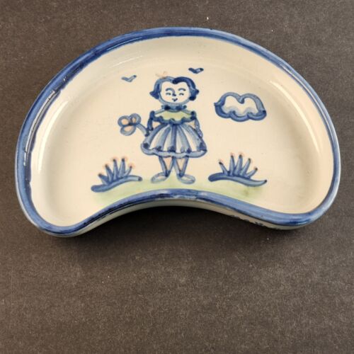 MA Hadley Girl flowers Daisy Crescent Side Plate Louisville Pottery Stoneware