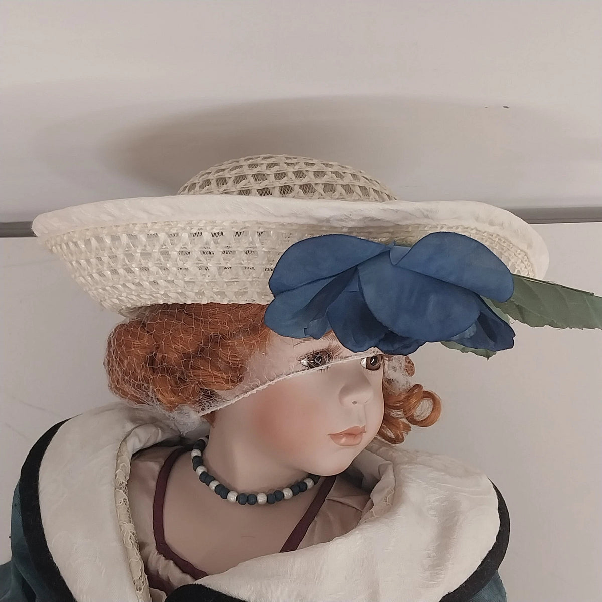 Kingstate Ivanna Porcelain Doll 23" Prestige Straw Hat Parasol Box LE 923/3500