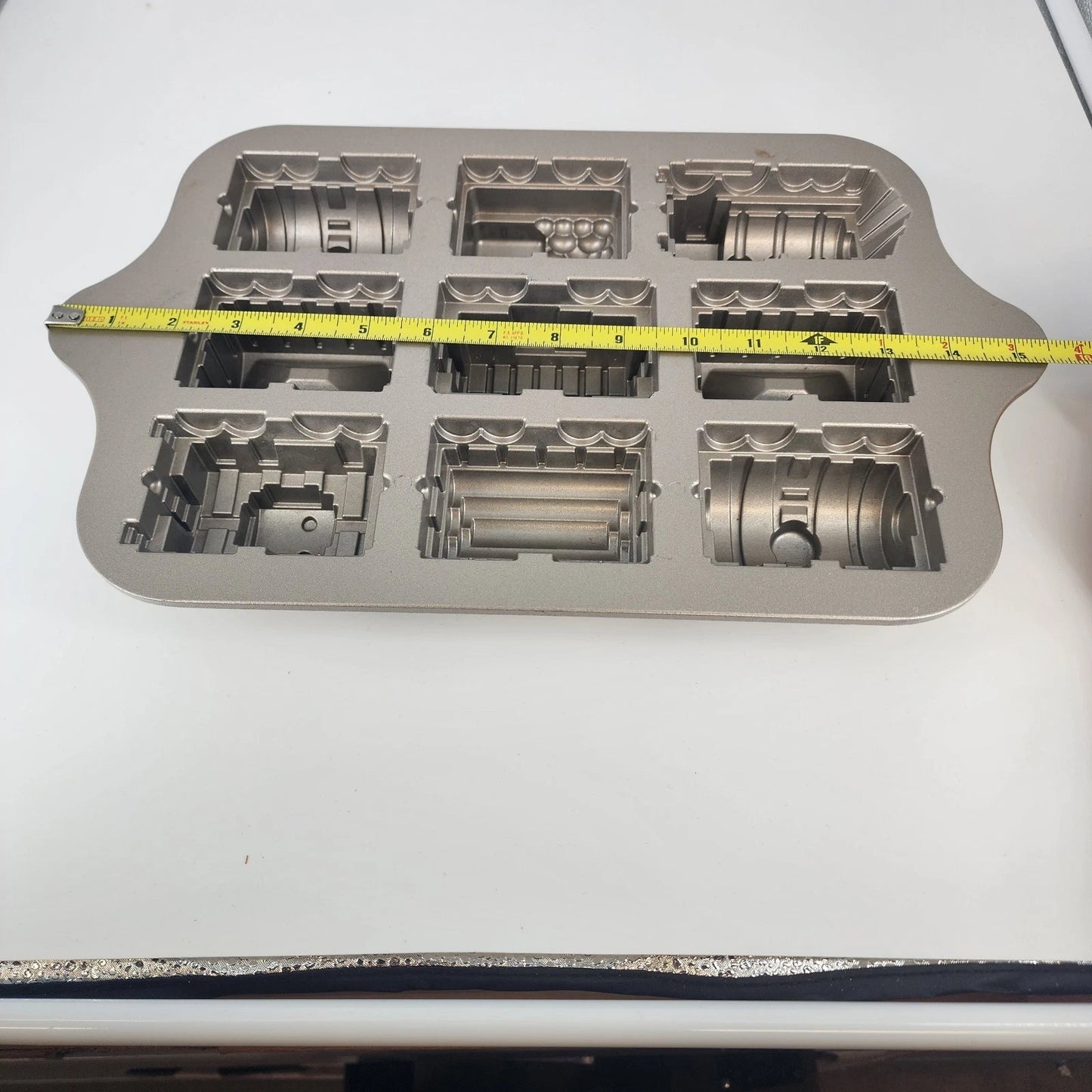 Nordic Ware Train Cake Pan Railroad Locomotive 9 Sec Heavy Cast Aluminum 5 Cup