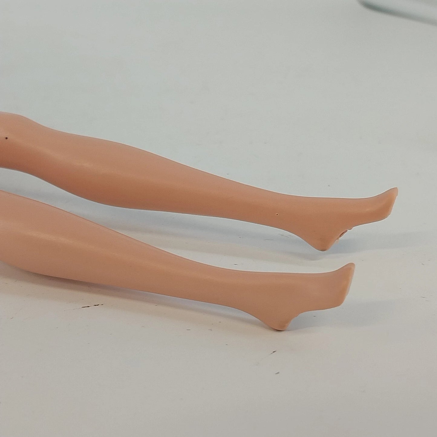 Barbie Doll Mattel 1998 Head 1999 Body Blonde Pink Streaks Bendable Knees Vtg