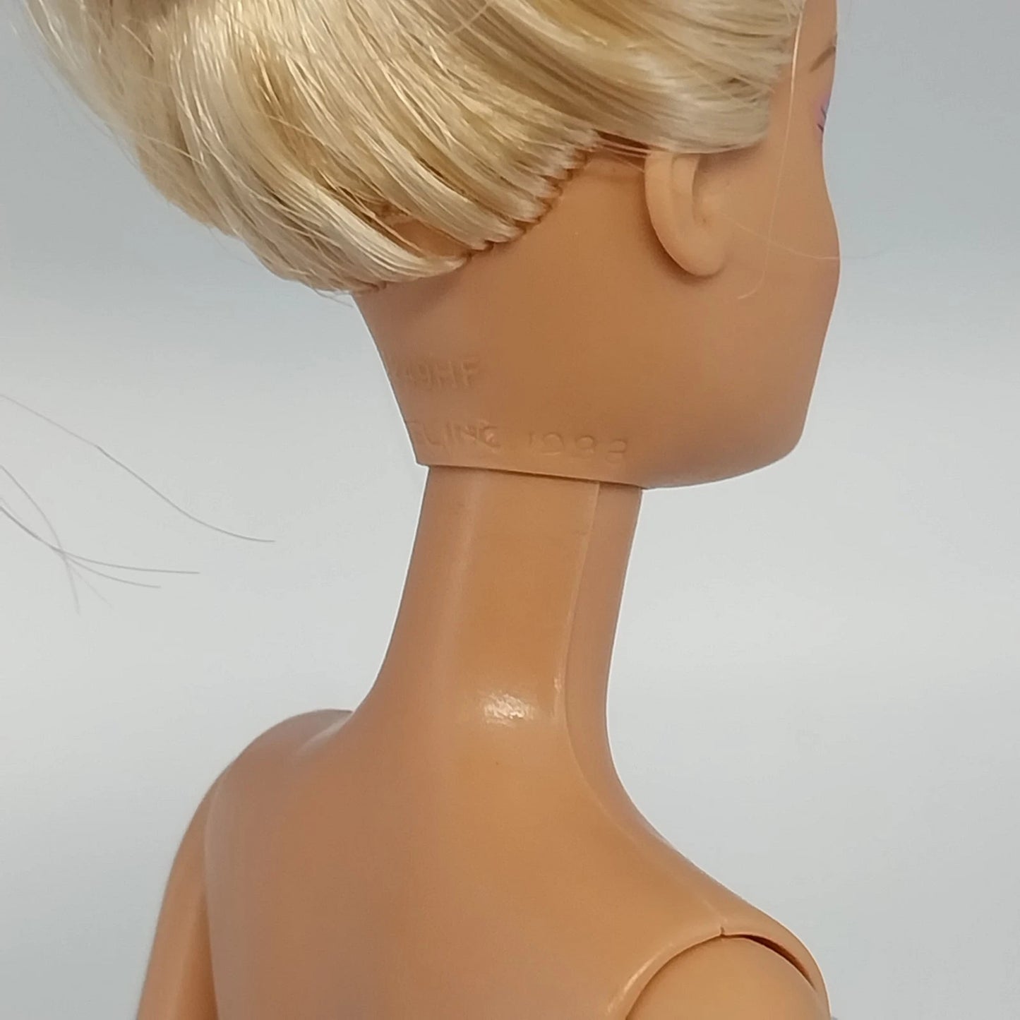Mattel Barbie Sweetie Blonde Bendable Knees Pink Lips Nude 1998 Head 1999 Body
