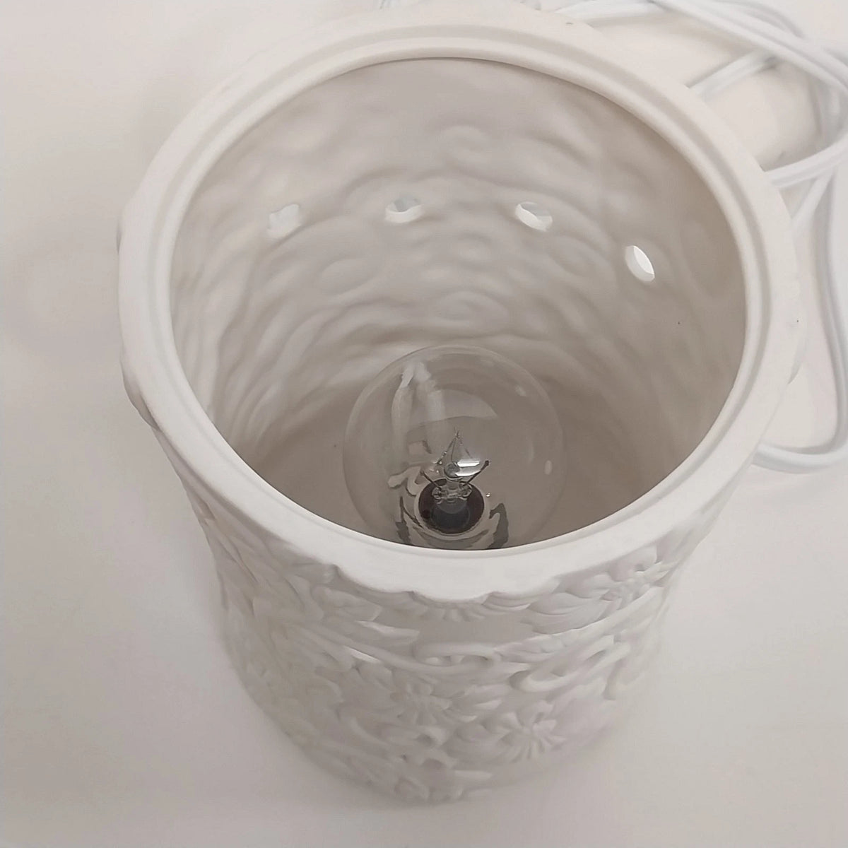 Scentsy Flower Vine Deluxe Electric Wax Warmer White Floral 1100-26978 Box China