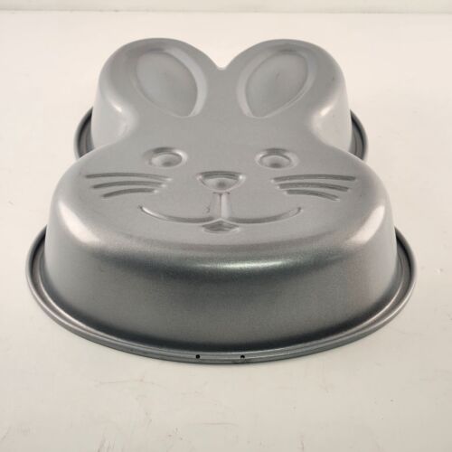 Wilton Bunny Head Baking Cake Pan 11" x 7 1/2" x 2" Easter Rabbit Non-Stick