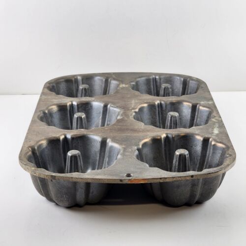 Nordic Ware 6 Mini Bundt Muffin Cake Pan Standard Gray Baking Tray 14” X 9”