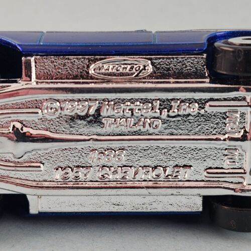 1997 Matchbox 1957 Chevrolet Bel Air Convertible Blue 1 66 Scale