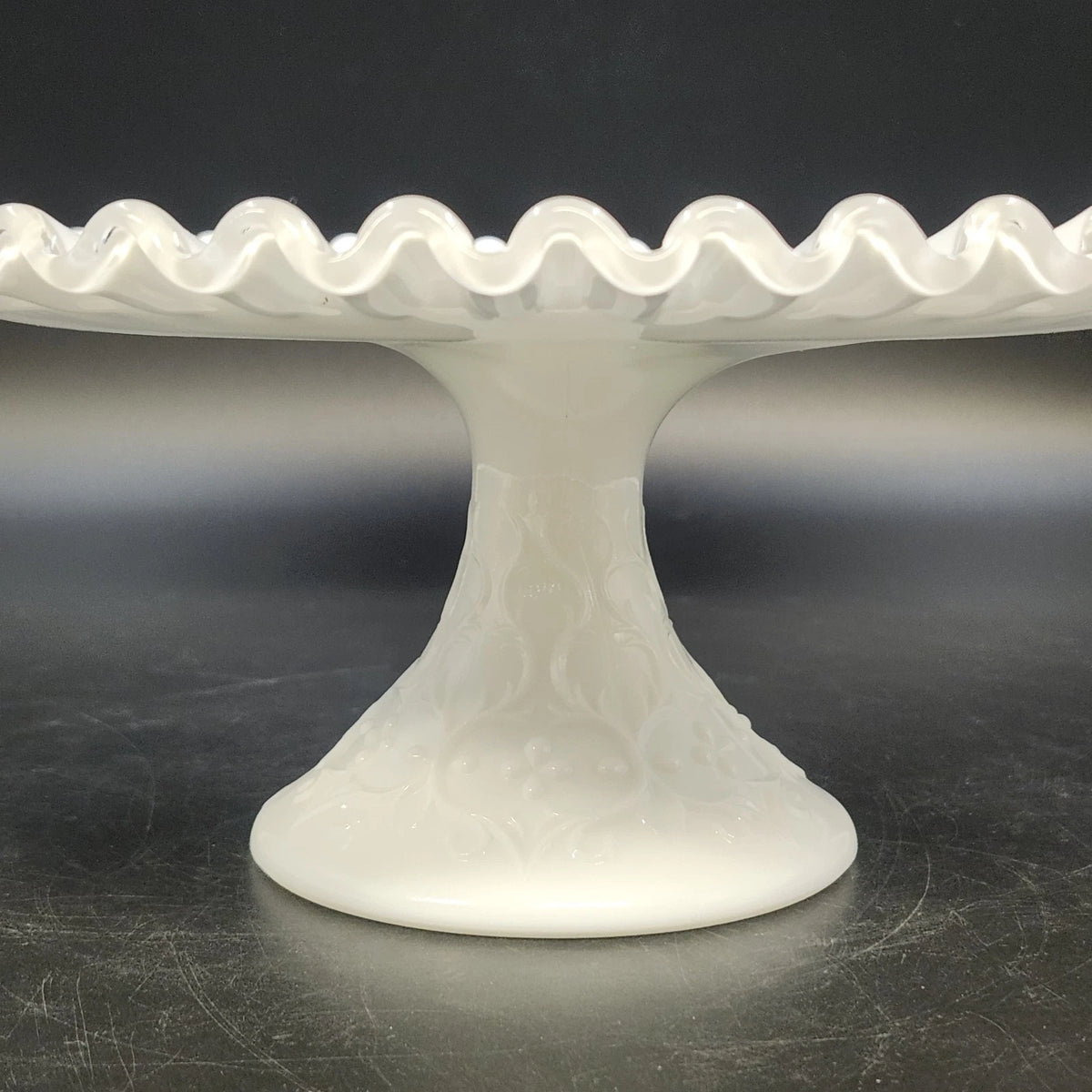 Fenton Silver Crest Spanish Lace Milk Glass Pedestal Cake Stand 11" Vintage