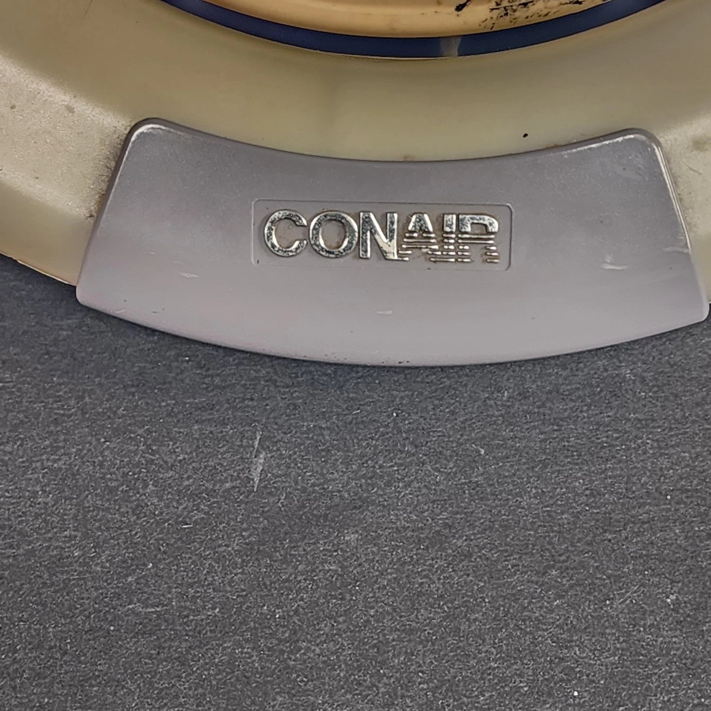 Conair Lighted Makeup Mirror Corded Two Sided Cosmetic Vanity Plastic Round