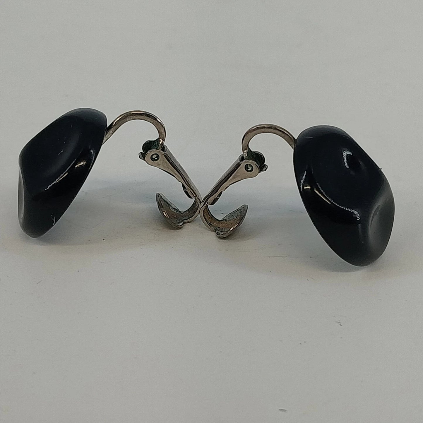 Black Statement Earrings Glossy Abstract Dome Round 1" Silver Tone Clip On Vtg