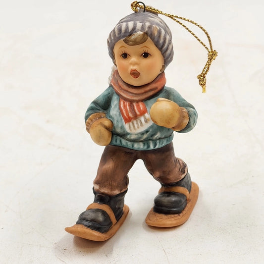 Berta Hummel WALKING THRU THE SNOW Ornament Goebel Boy 3" 1999 Ashton Drake