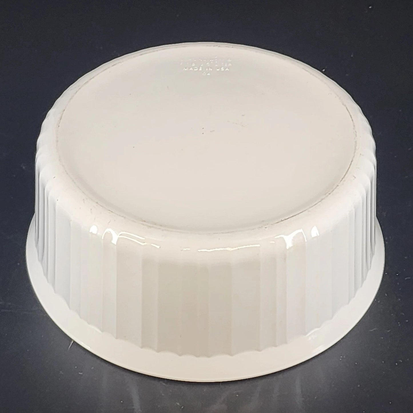 Corning Ware French White 2.5 Quart Round Casserole Dish F-1-B with Glass Lid 9"