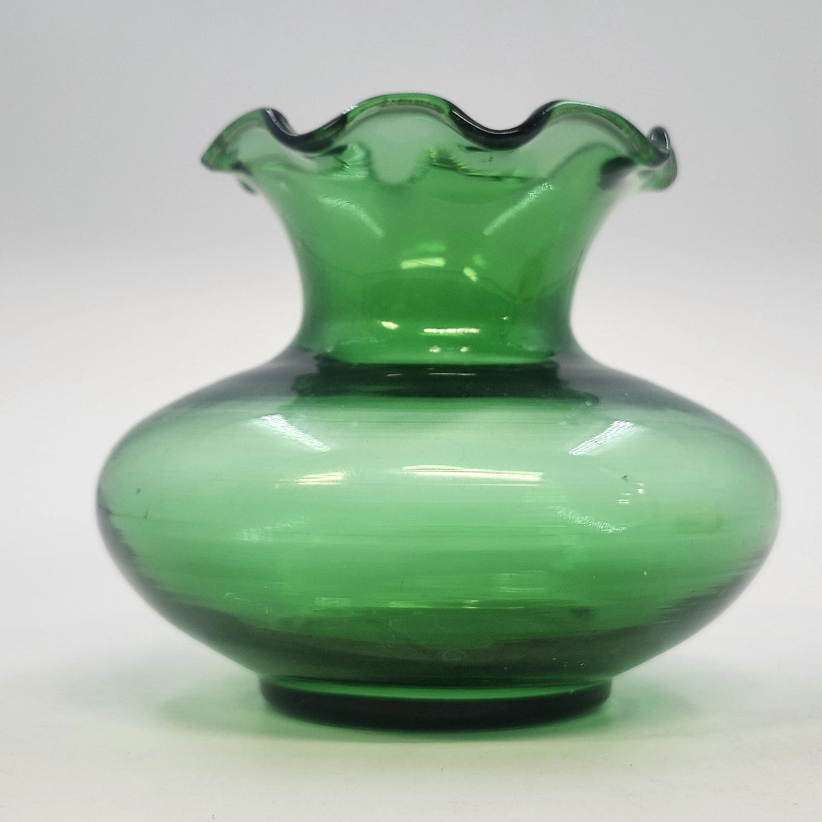 Squat Vase Transparent Emerald Green Art Glass 3.5" Ruffled Crimped Wide Rim Vtg