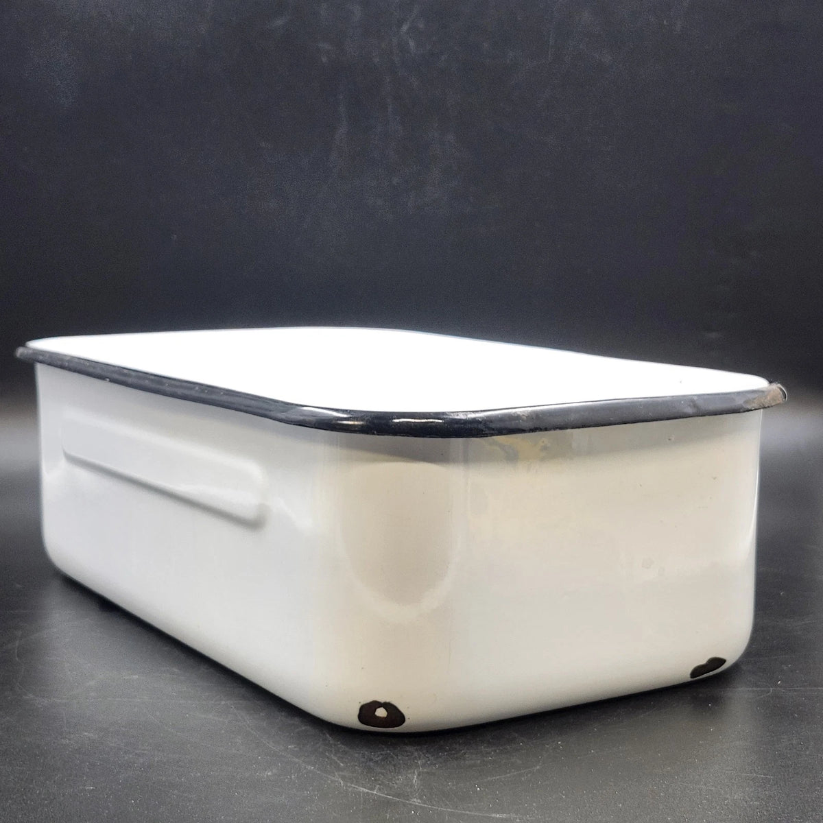 White Enamelware Lasagna Roasting Baking Pan Black Rim 14 in Farmhouse Vintage